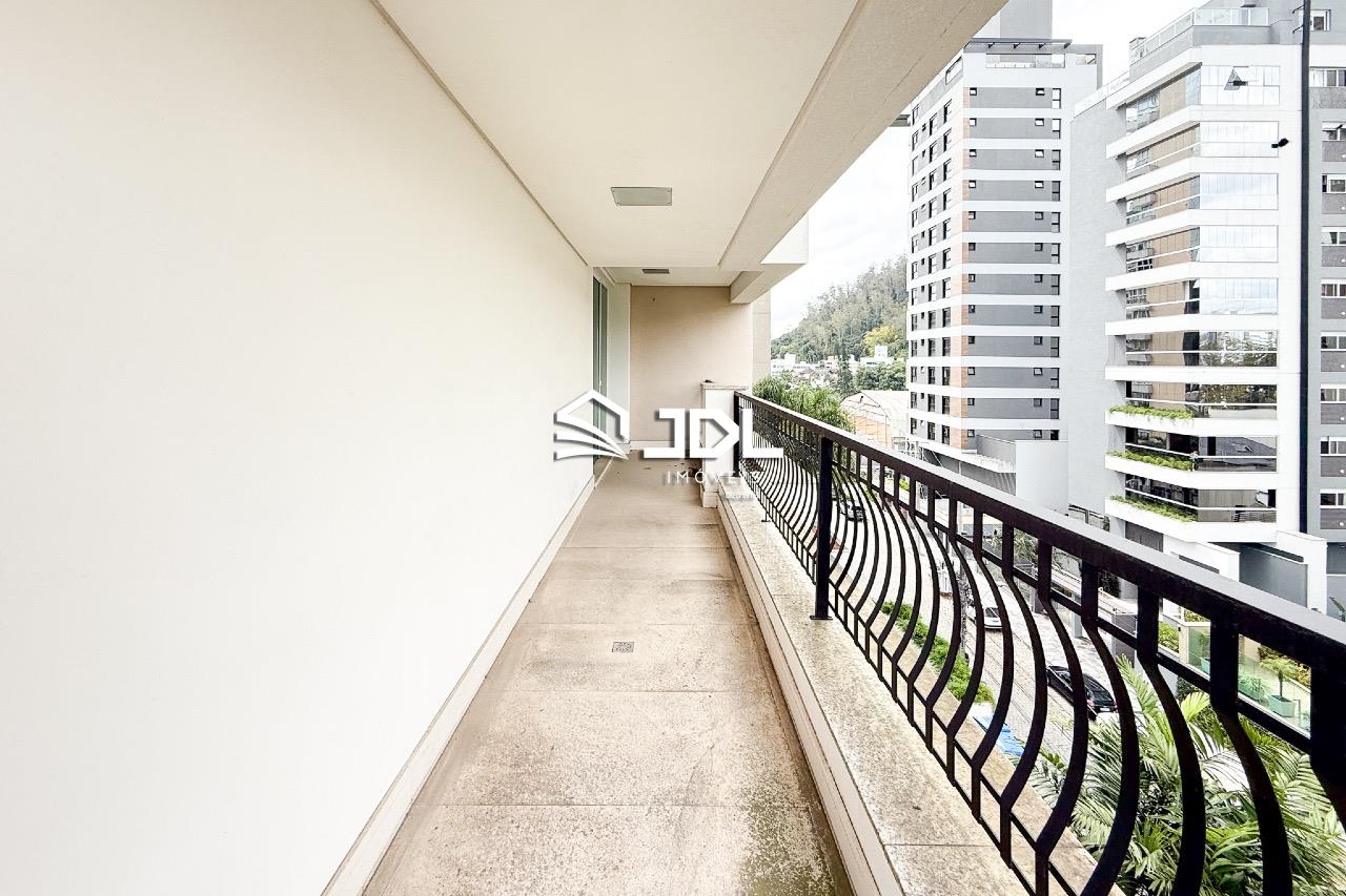 Apartamento à venda no bairro Ponta Aguda: 