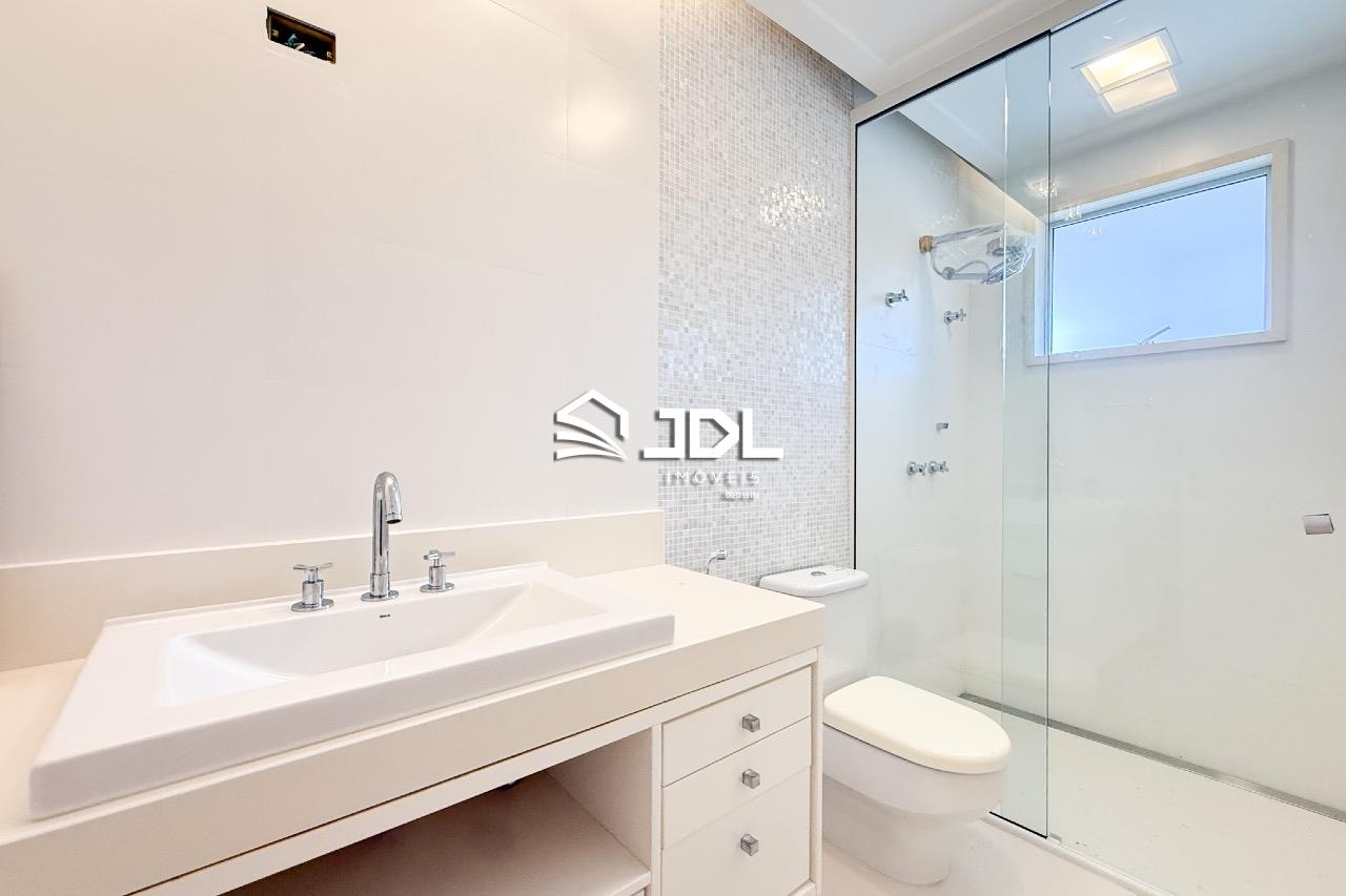 Apartamento à venda no bairro Ponta Aguda: 