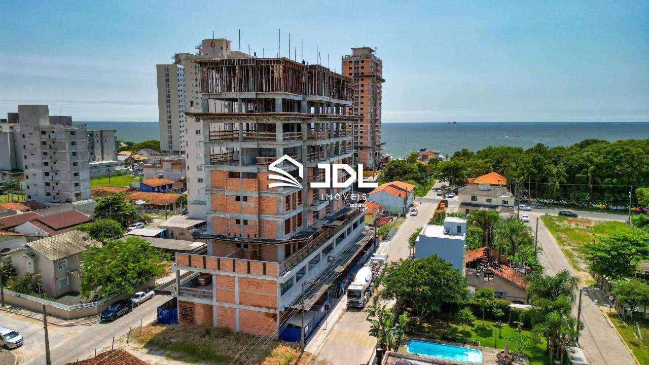 Apartamento à venda no bairro Itacolomi: 