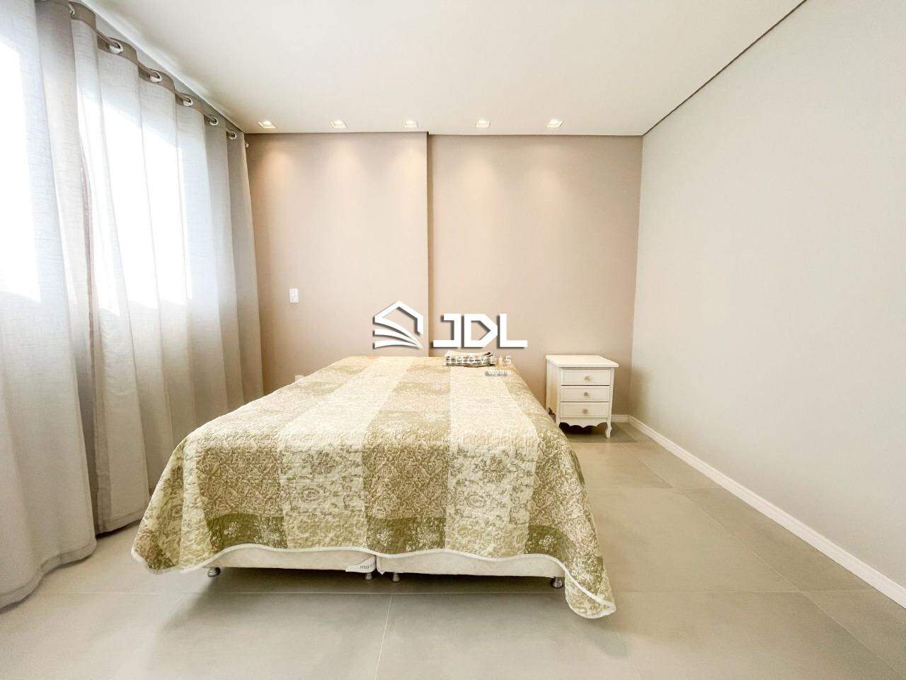 Apartamento à venda no bairro Itacolomi: 