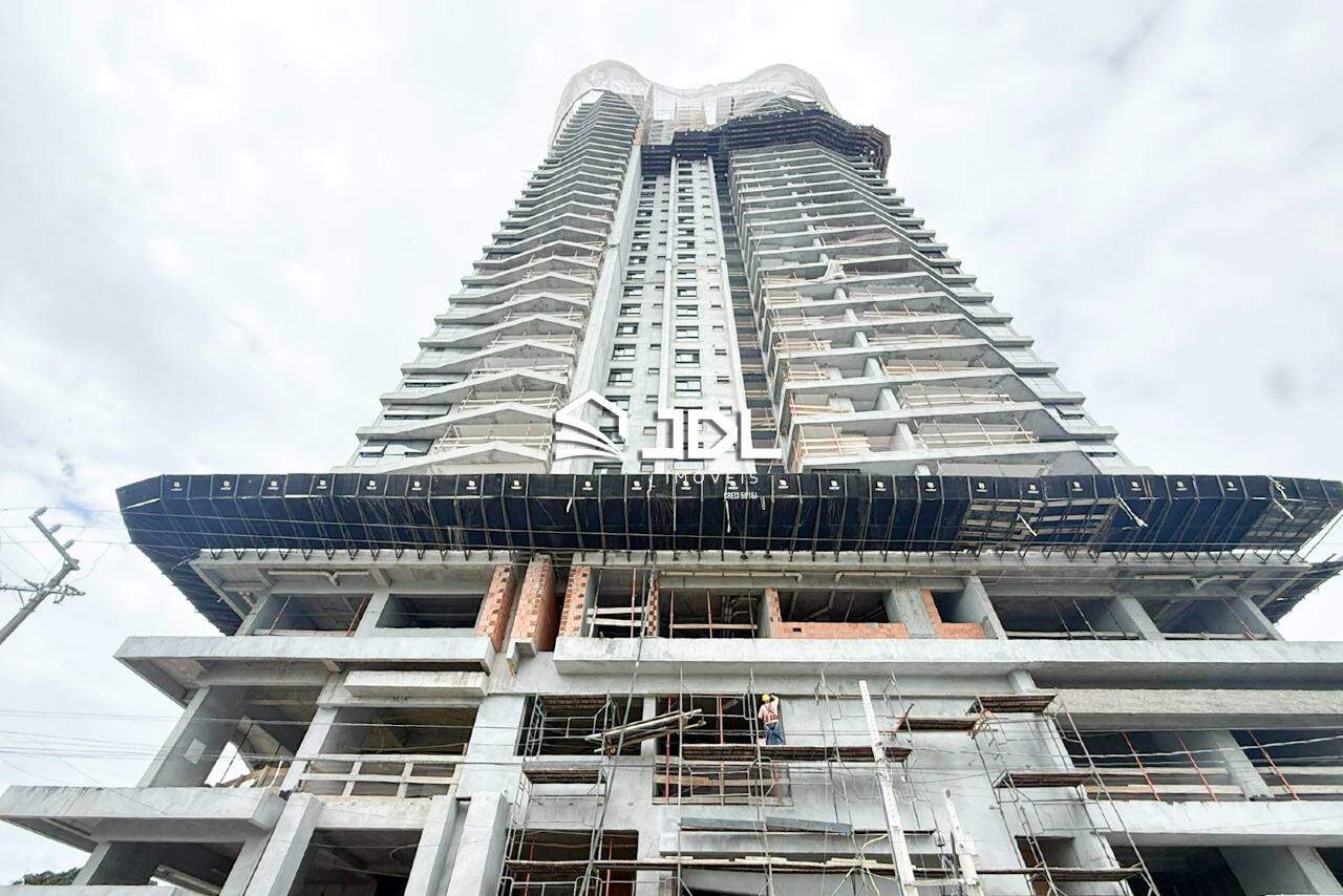 Apartamento à venda no bairro Praia de Armação do Itapocorói: 