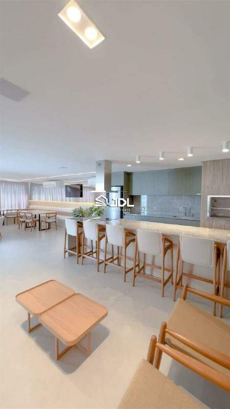 Apartamento à venda no bairro Centro: 