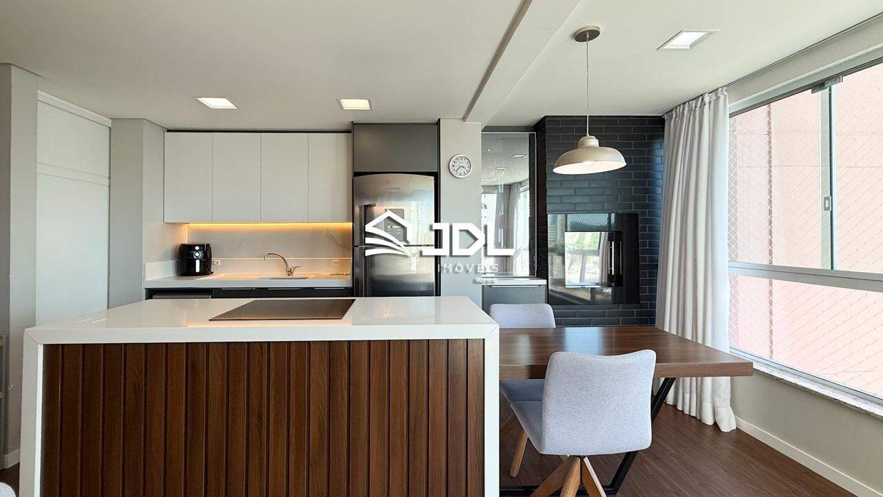 Apartamento à venda no bairro Velha: 