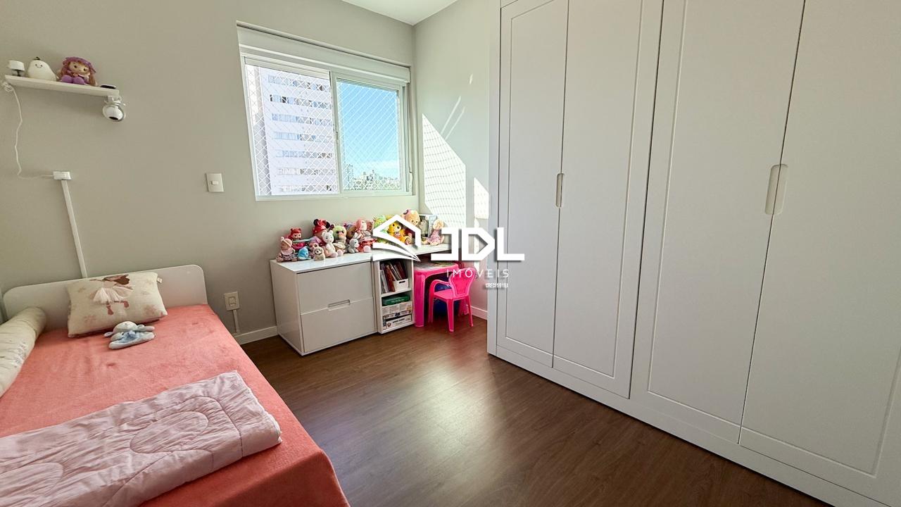 Apartamento à venda no bairro Velha: 