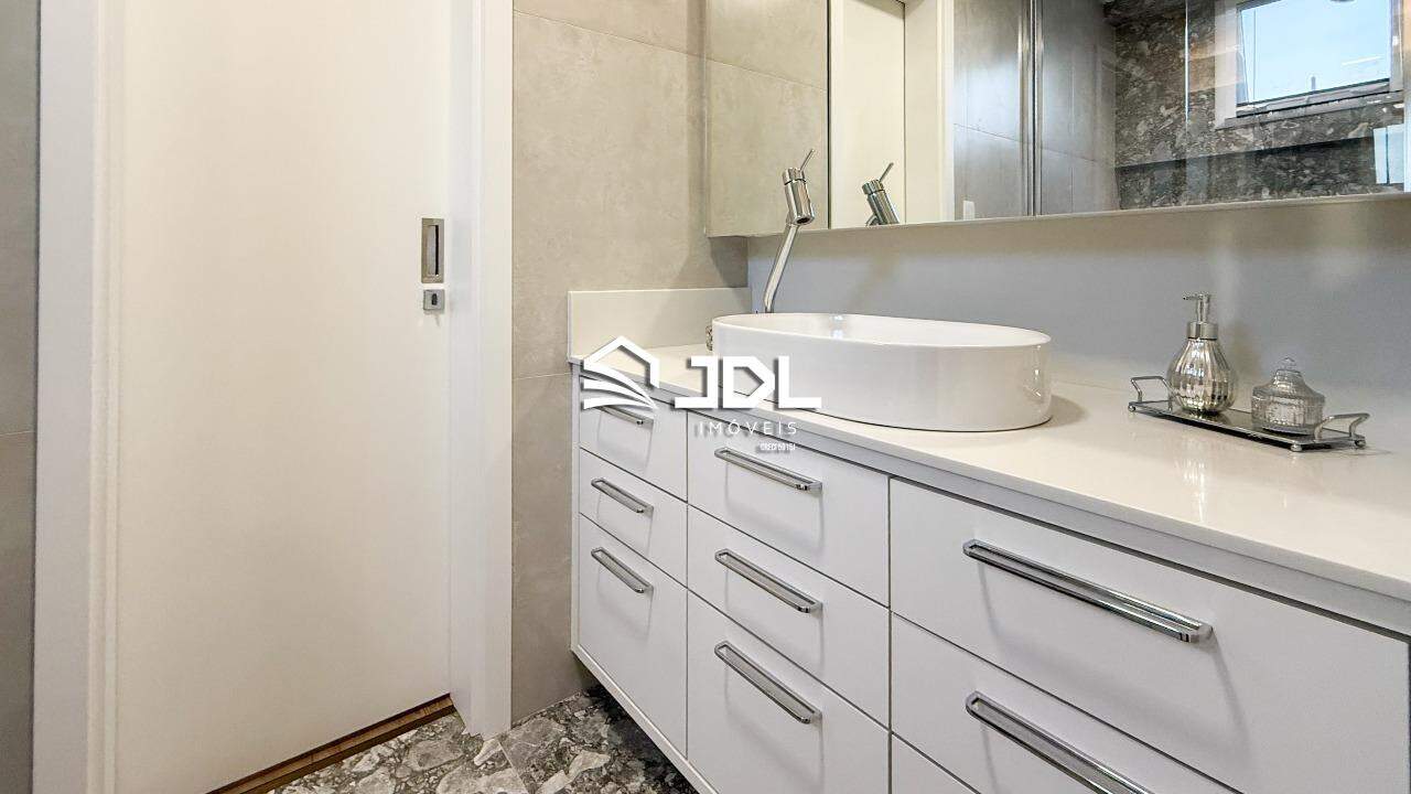 Apartamento à venda no bairro Ponta Aguda: 