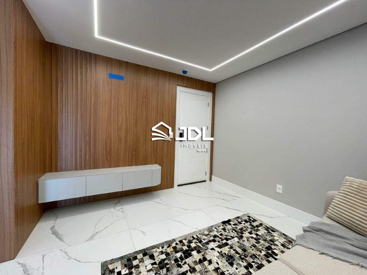 Apartamento à venda no bairro Itacolomi: 