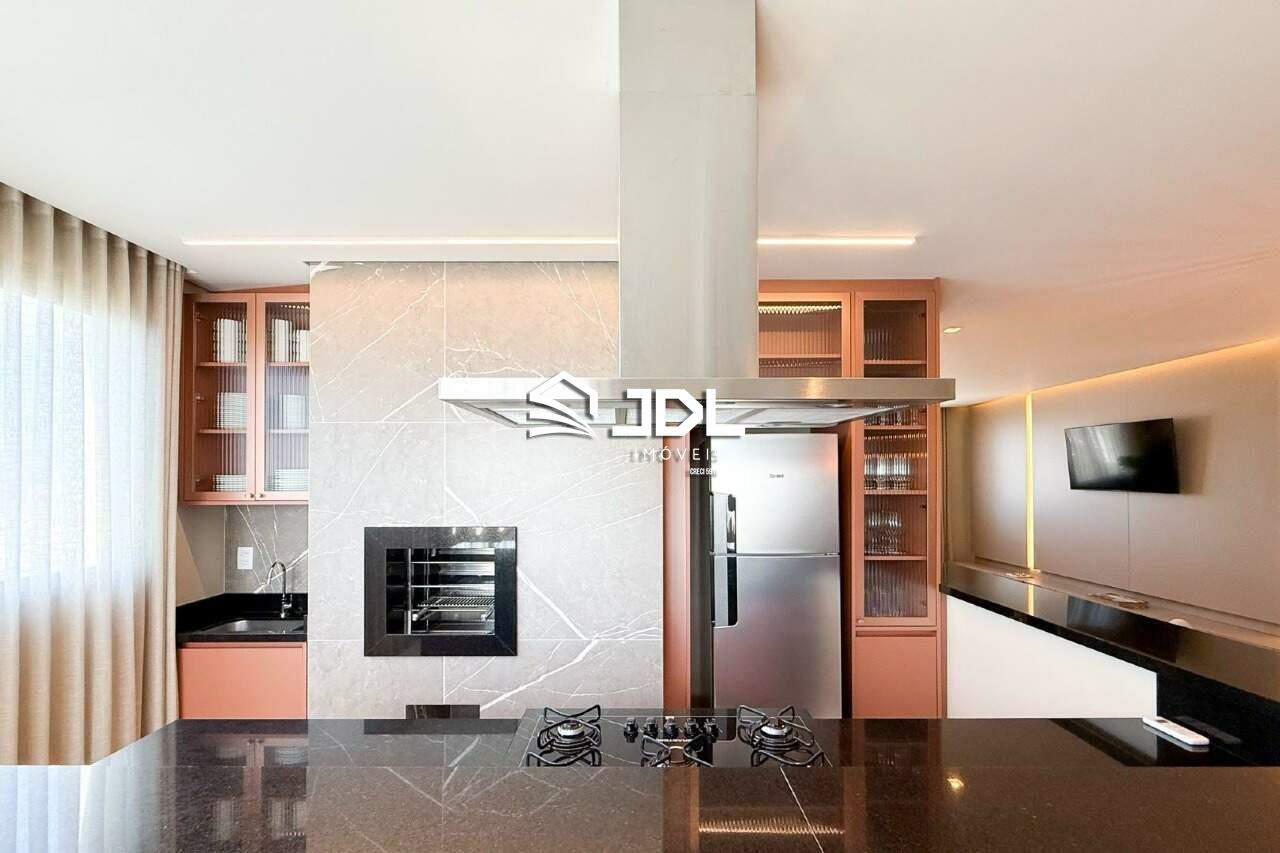 Apartamento à venda no bairro Praia de Armação do Itapocorói: 