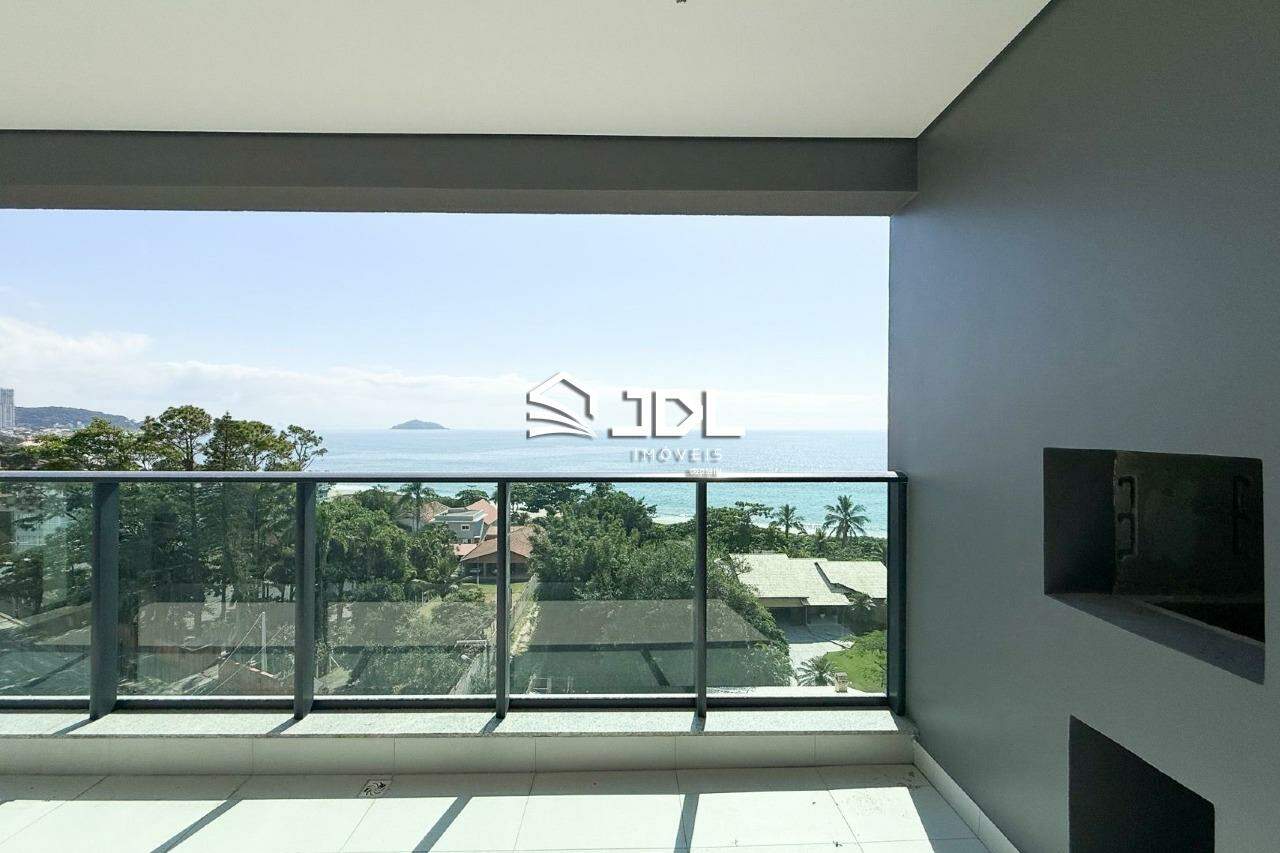 Apartamento à venda no bairro Praia de Armação do Itapocorói: 