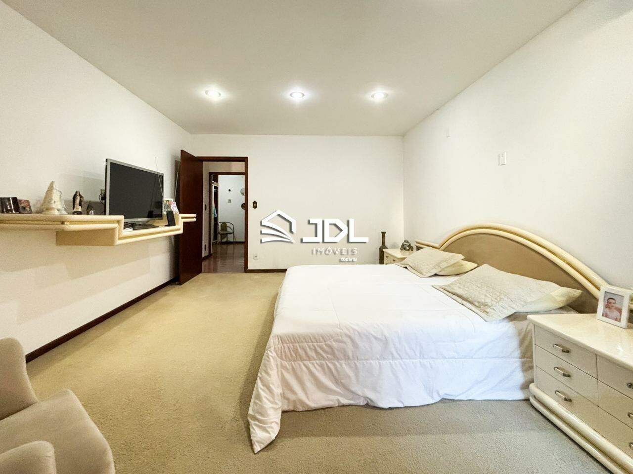 Casa à venda no bairro Garcia: 