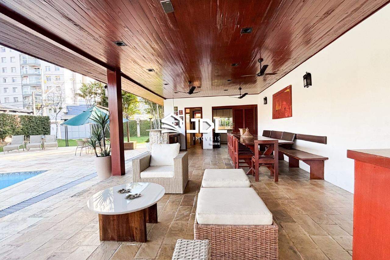 Casa à venda no bairro Garcia: 