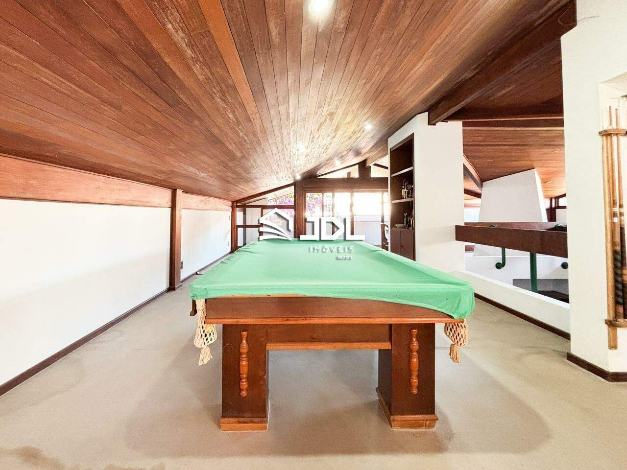 Casa à venda no bairro Garcia: 