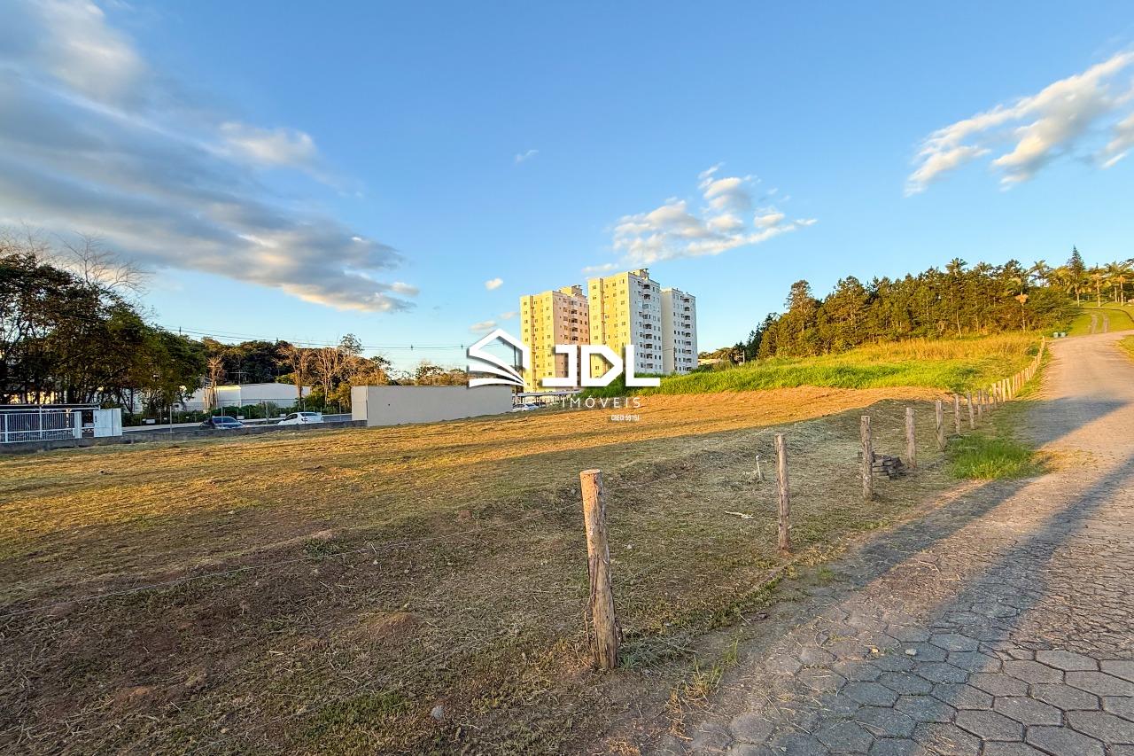Terreno à venda no bairro Itoupava Central: 