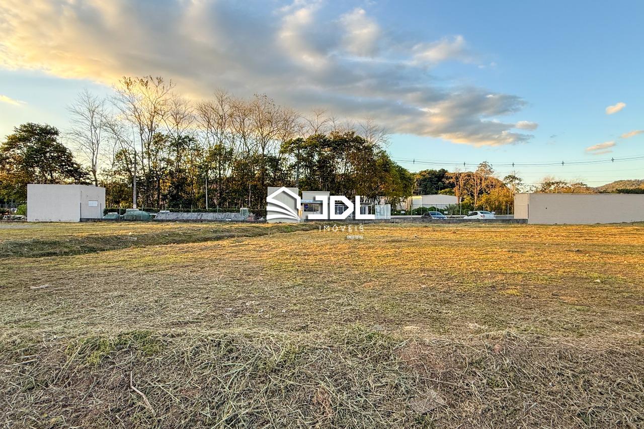 Terreno à venda no bairro Itoupava Central: 