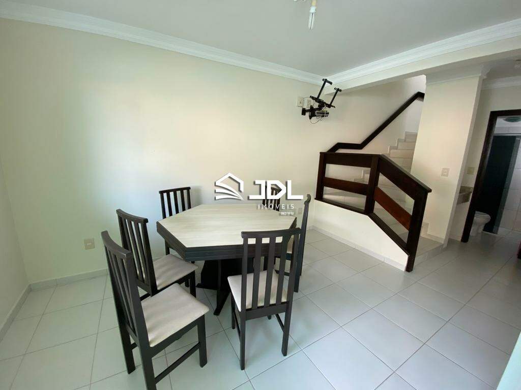 Casa à venda no bairro Centro: 
