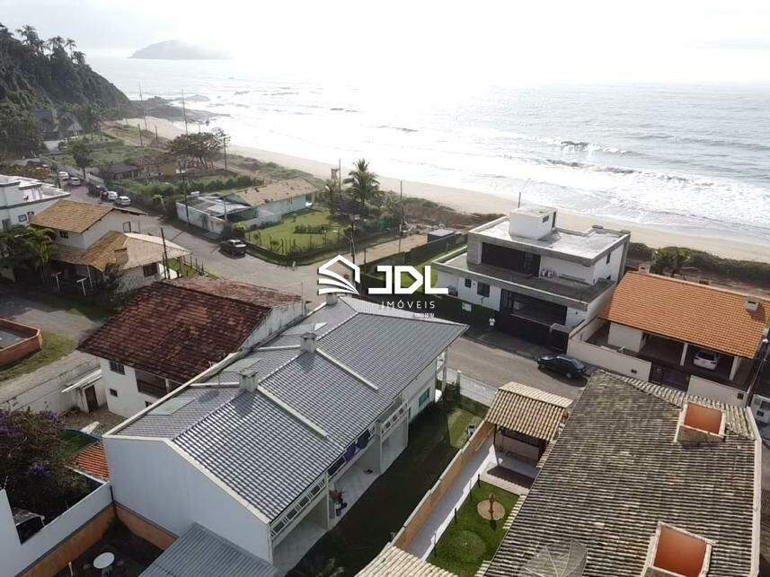 Casa à venda no bairro Centro: 