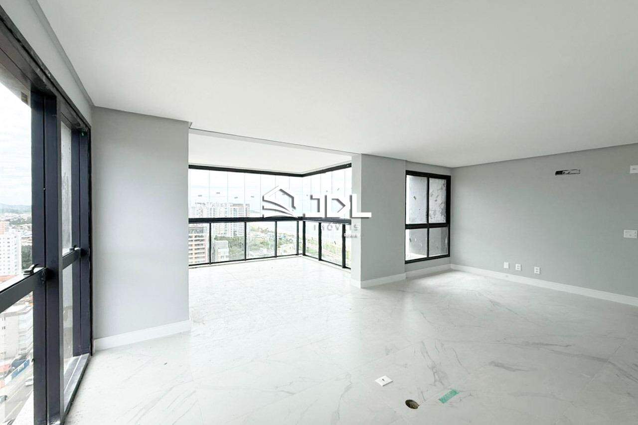 Apartamento à venda no bairro Itacolomi: 