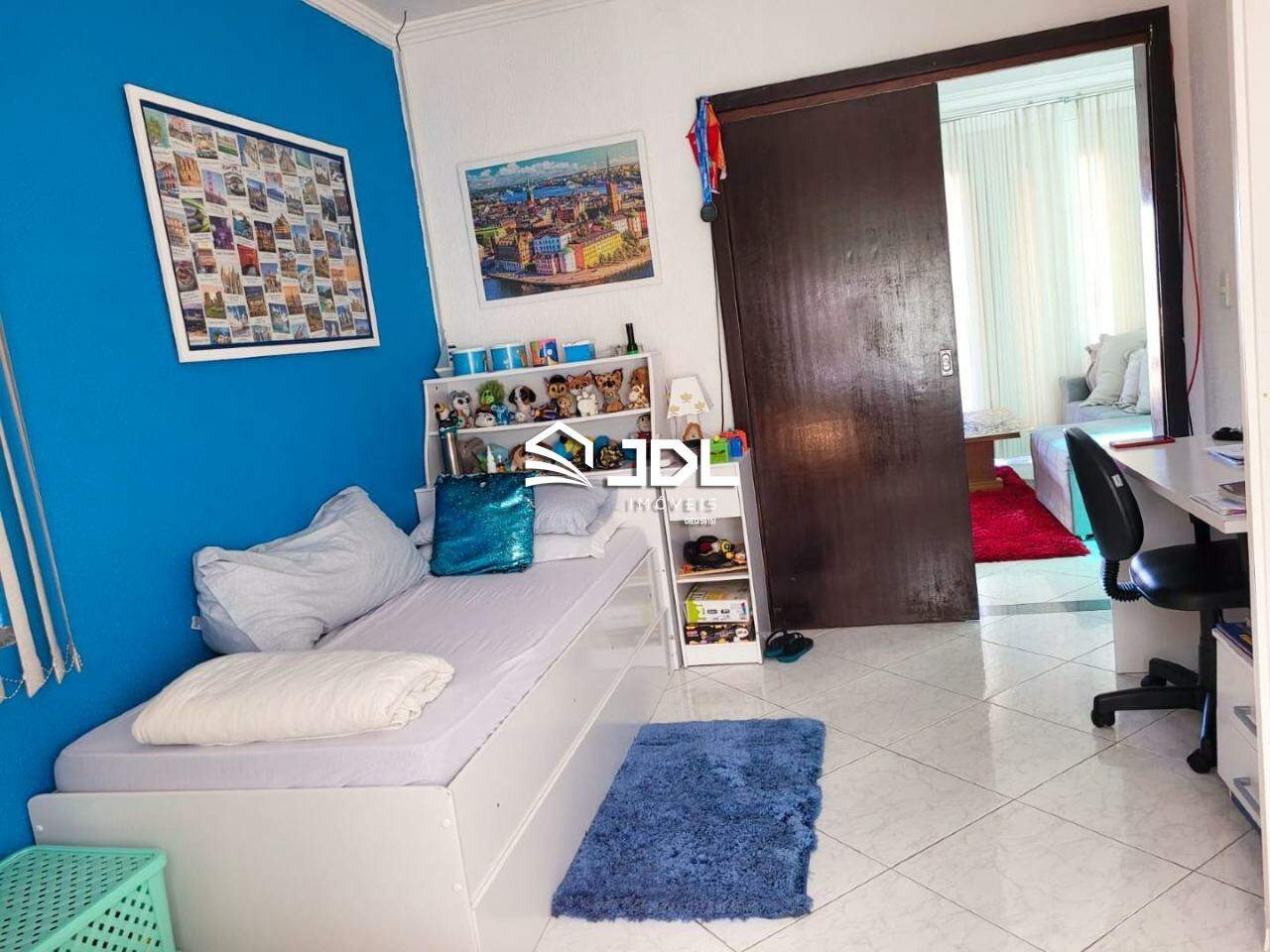 Casa à venda no bairro Centro: 