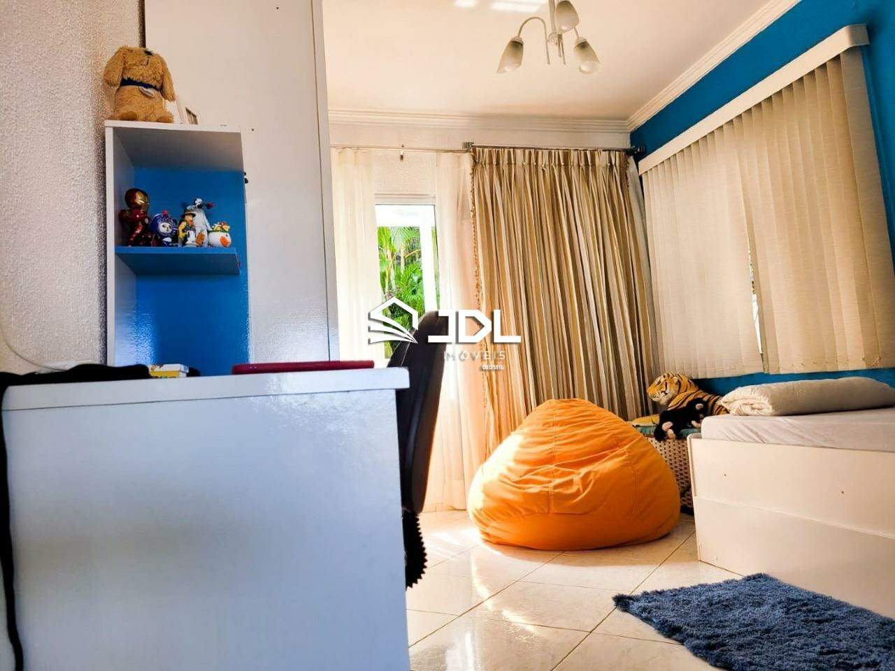 Casa à venda no bairro Centro: 
