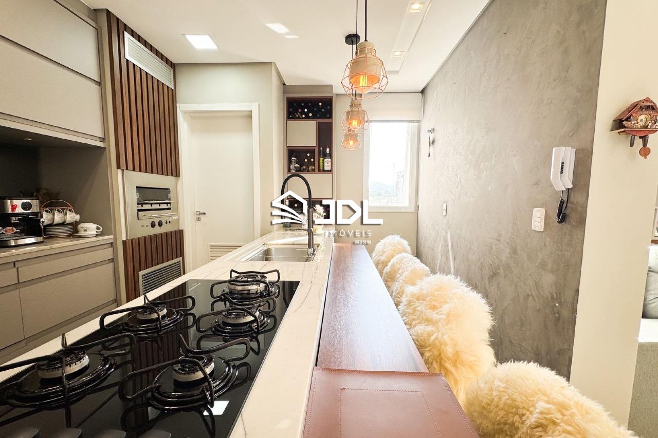 Apartamento à venda no bairro Velha: 