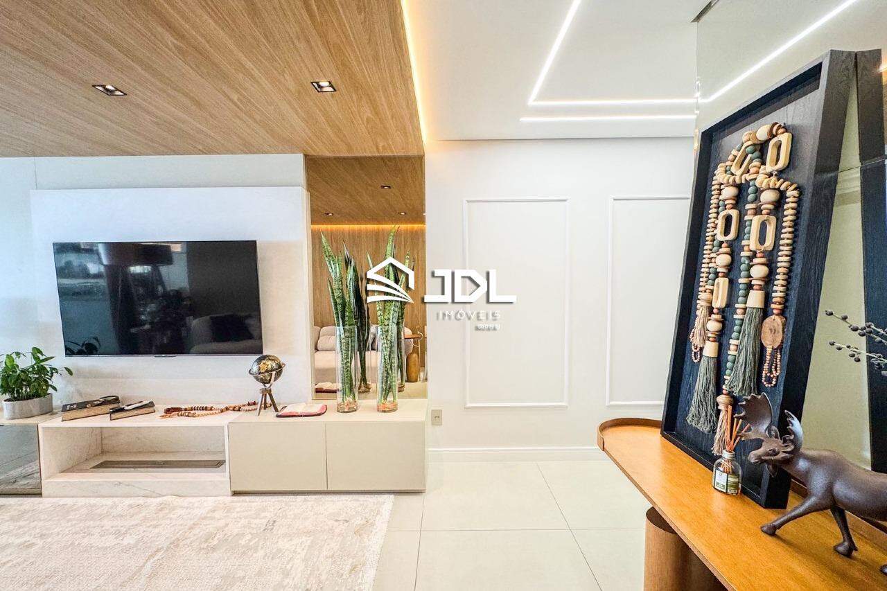 Apartamento à venda no bairro Velha: 