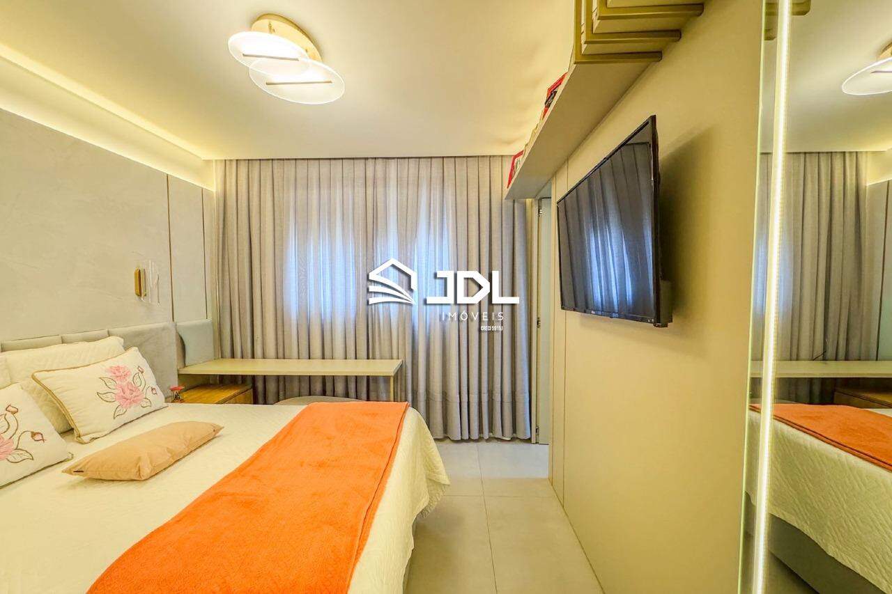 Apartamento à venda no bairro Velha: 