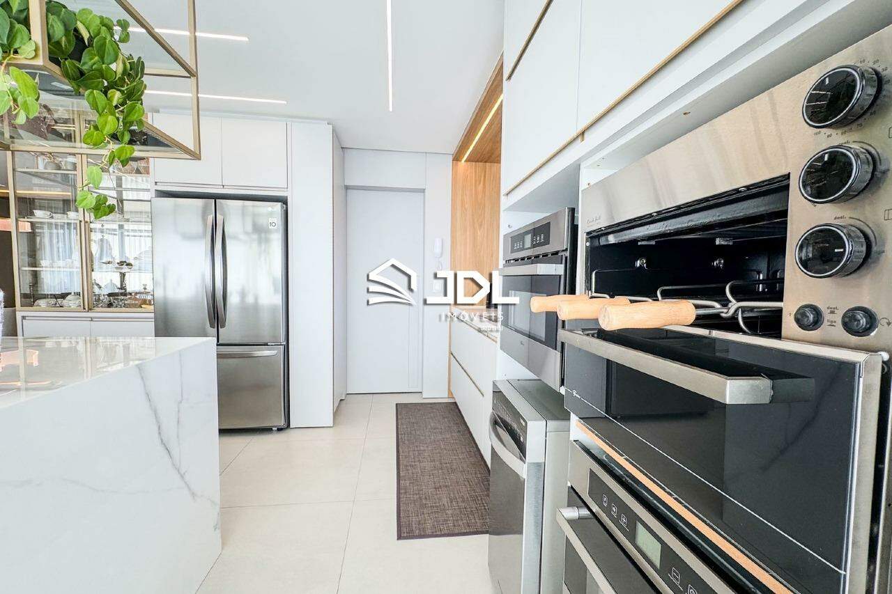 Apartamento à venda no bairro Velha: 