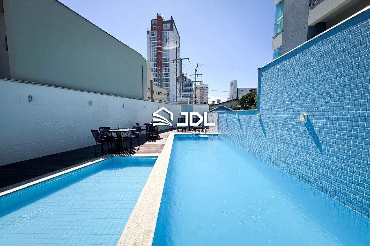 Apartamento à venda no bairro Velha: 