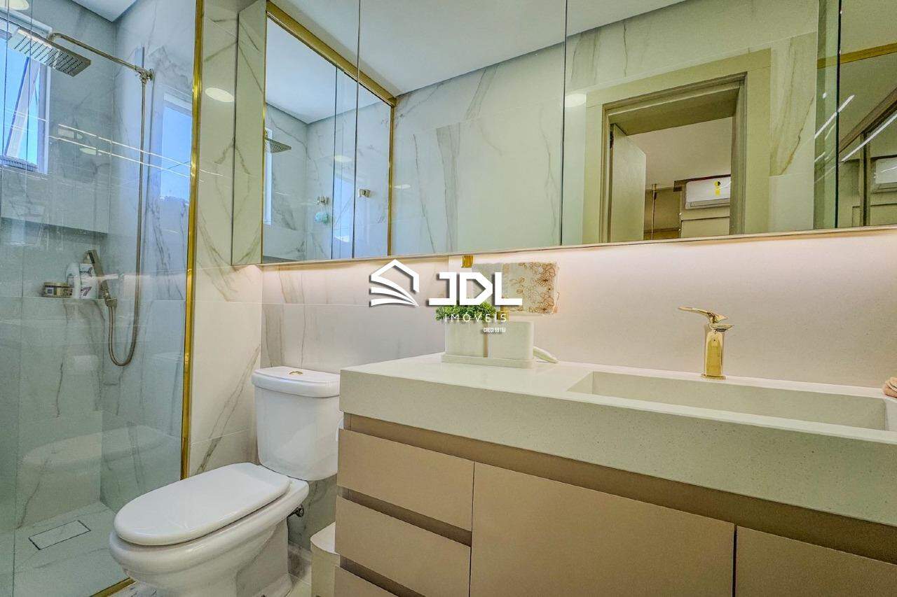 Apartamento à venda no bairro Velha: 