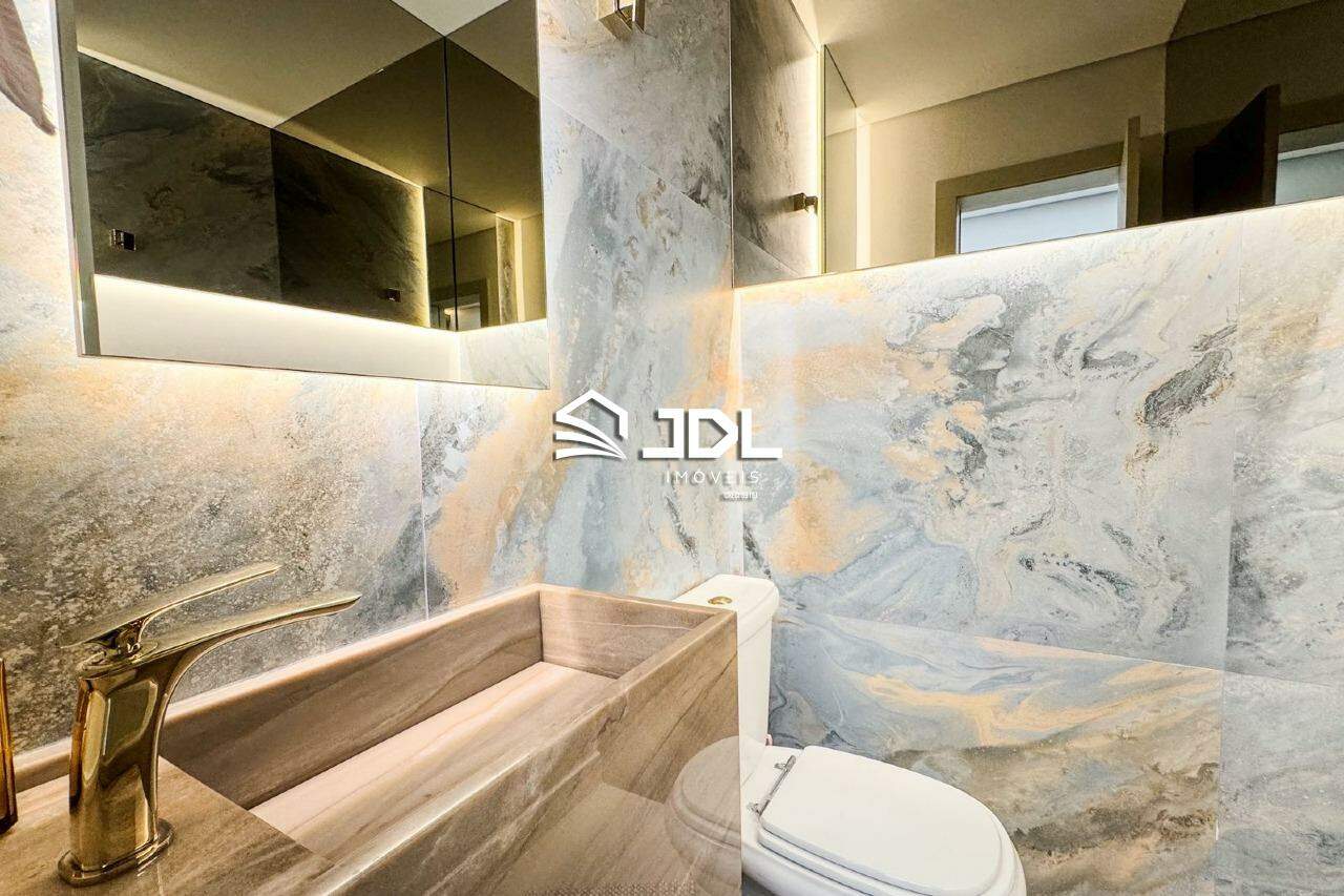 Apartamento à venda no bairro Velha: 