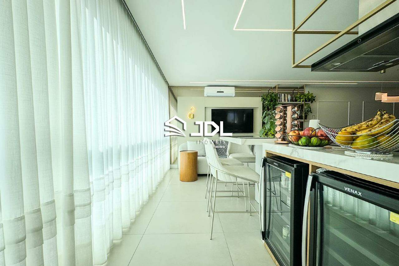 Apartamento à venda no bairro Velha: 