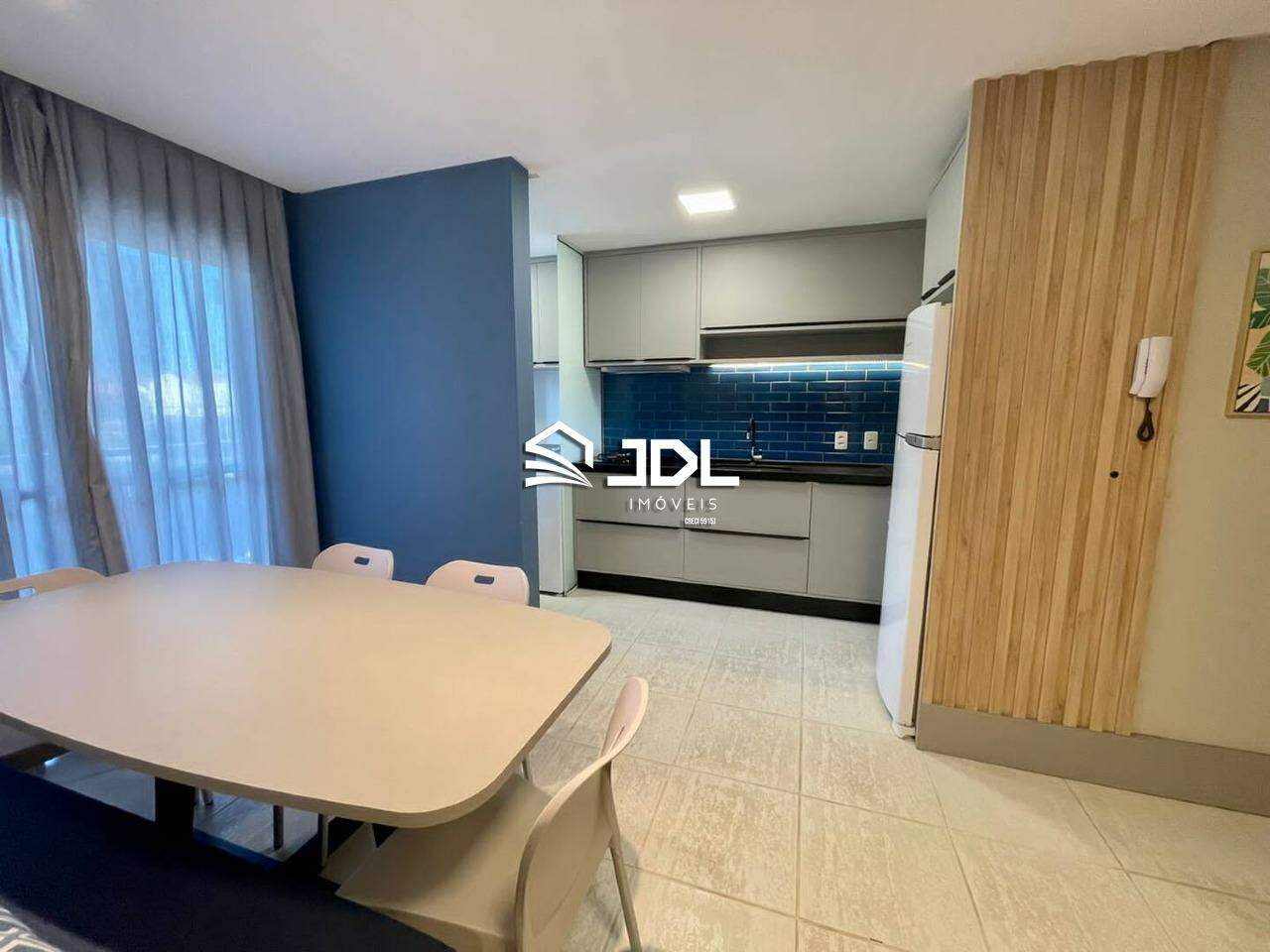 Apartamento à venda no bairro Centro: 