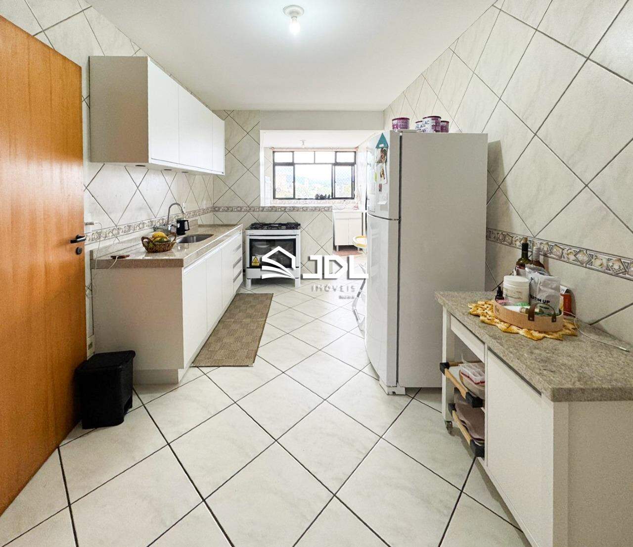 Apartamento à venda no bairro Velha: