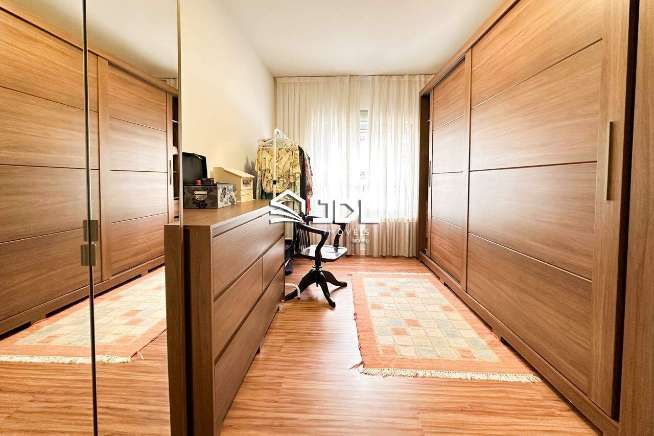 Apartamento à venda no bairro Vila Nova: