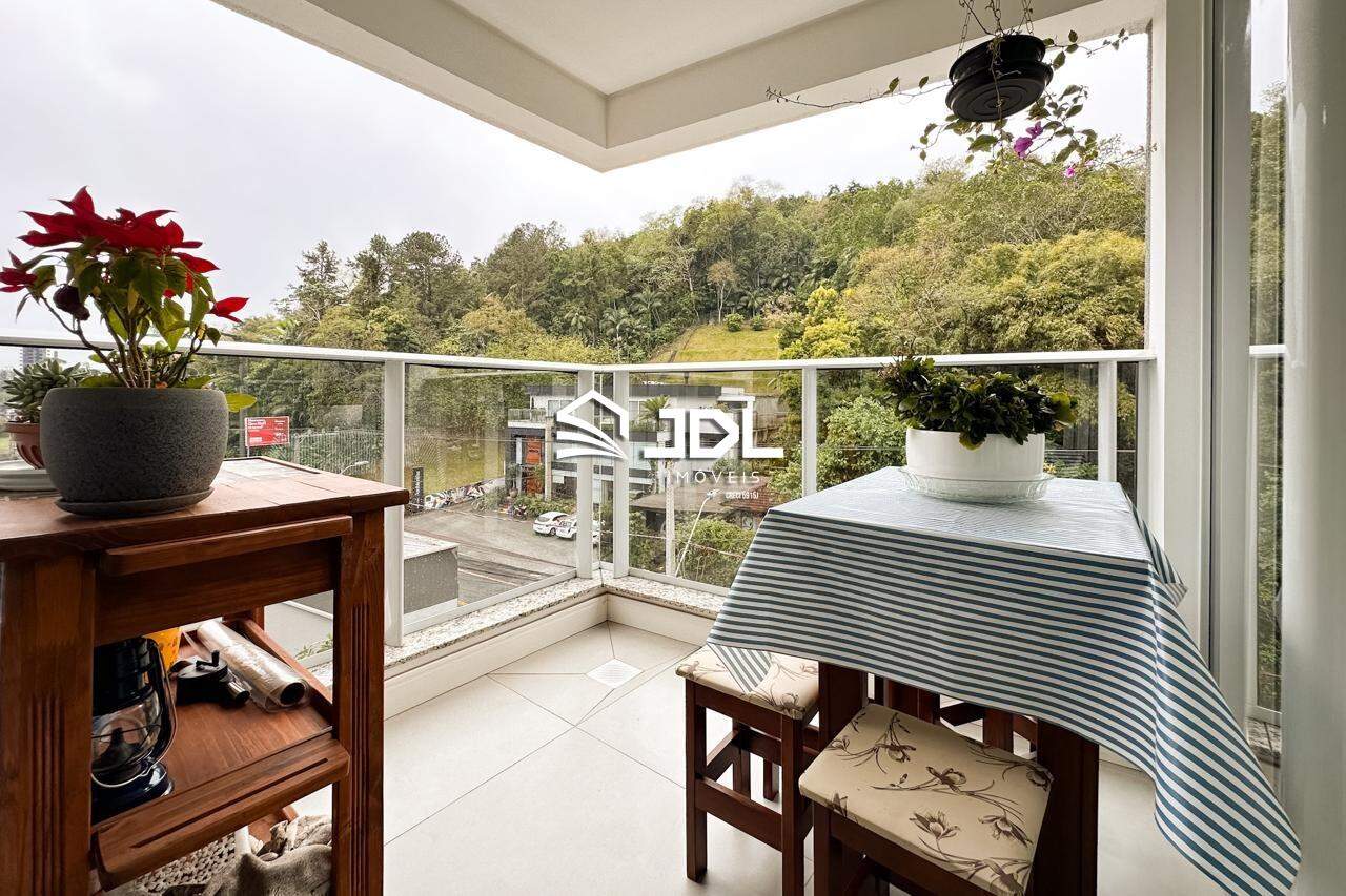 Apartamento à venda no bairro Vila Nova: