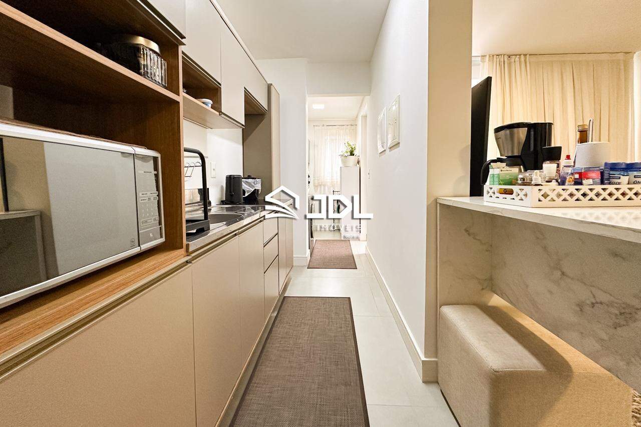 Apartamento à venda no bairro Vila Nova:
