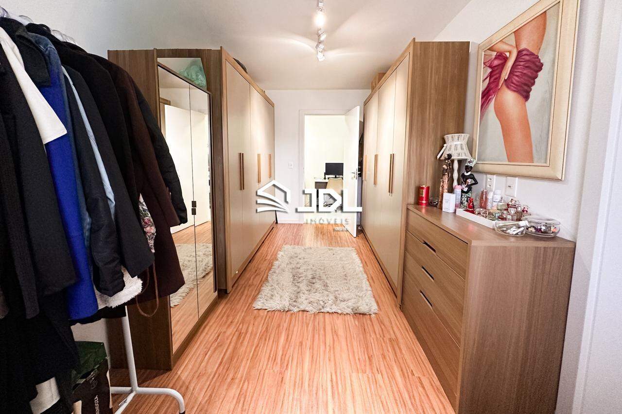 Apartamento à venda no bairro Vila Nova: