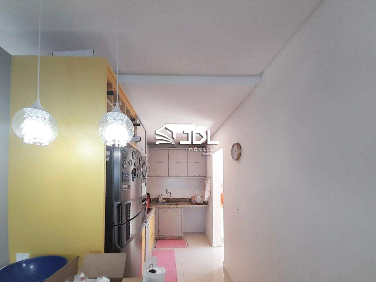 Apartamento à venda no bairro Armação: 