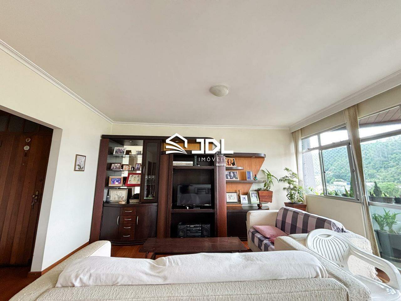 Apartamento à venda no bairro Ponta Aguda: 