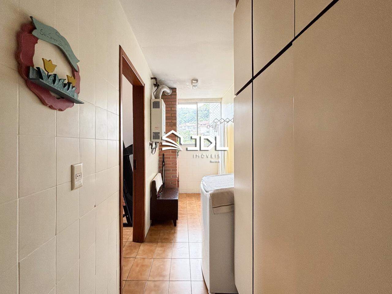 Apartamento à venda no bairro Ponta Aguda: 