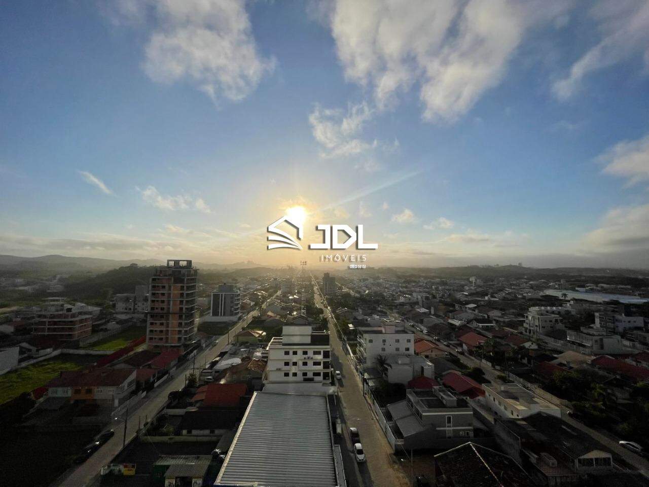 Apartamento à venda no bairro Centro: 