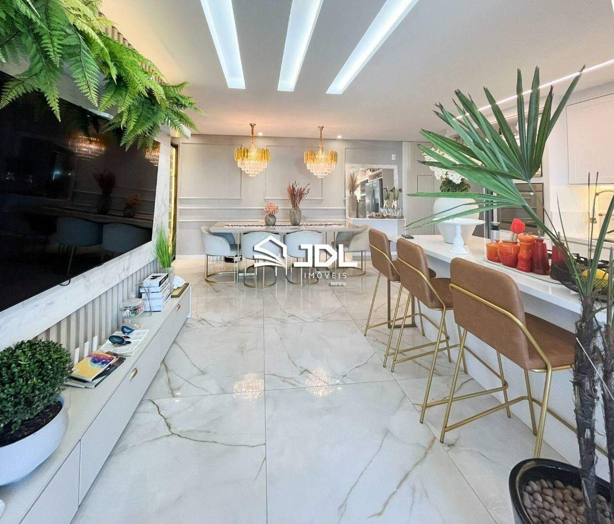 Apartamento à venda no bairro Centro: 