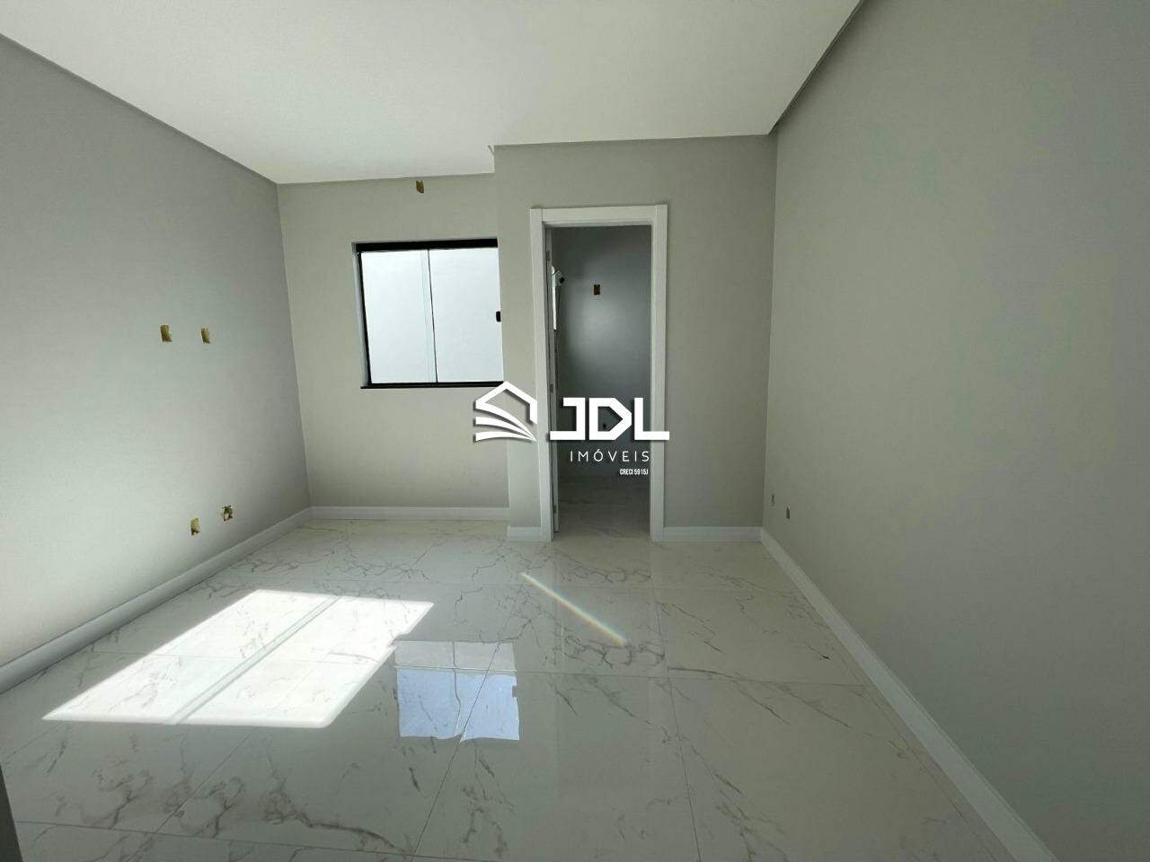 Casa à venda no bairro Centro: 