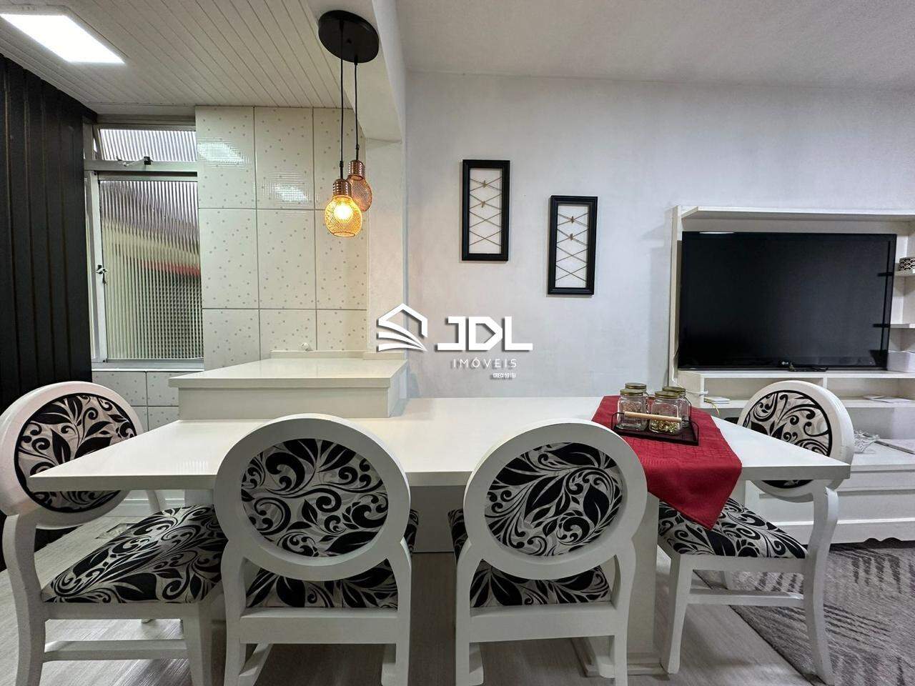 Apartamento à venda no bairro Velha: 