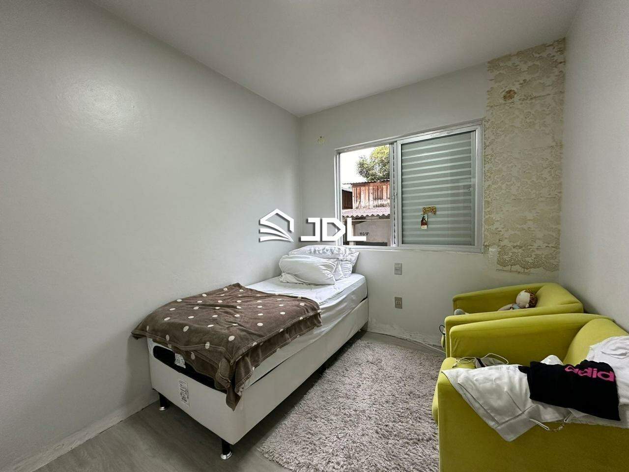 Apartamento à venda no bairro Velha: 