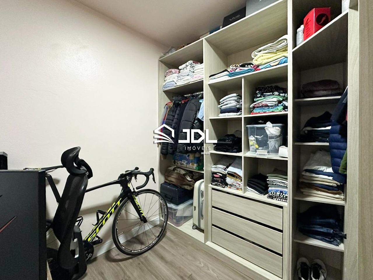 Apartamento à venda no bairro Velha: 