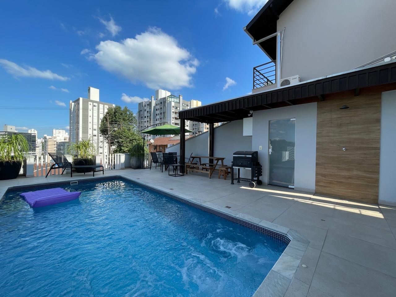 Casa à venda no bairro Itoupava Seca: 