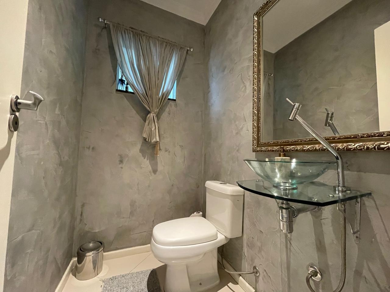 Casa à venda no bairro Itoupava Seca: 