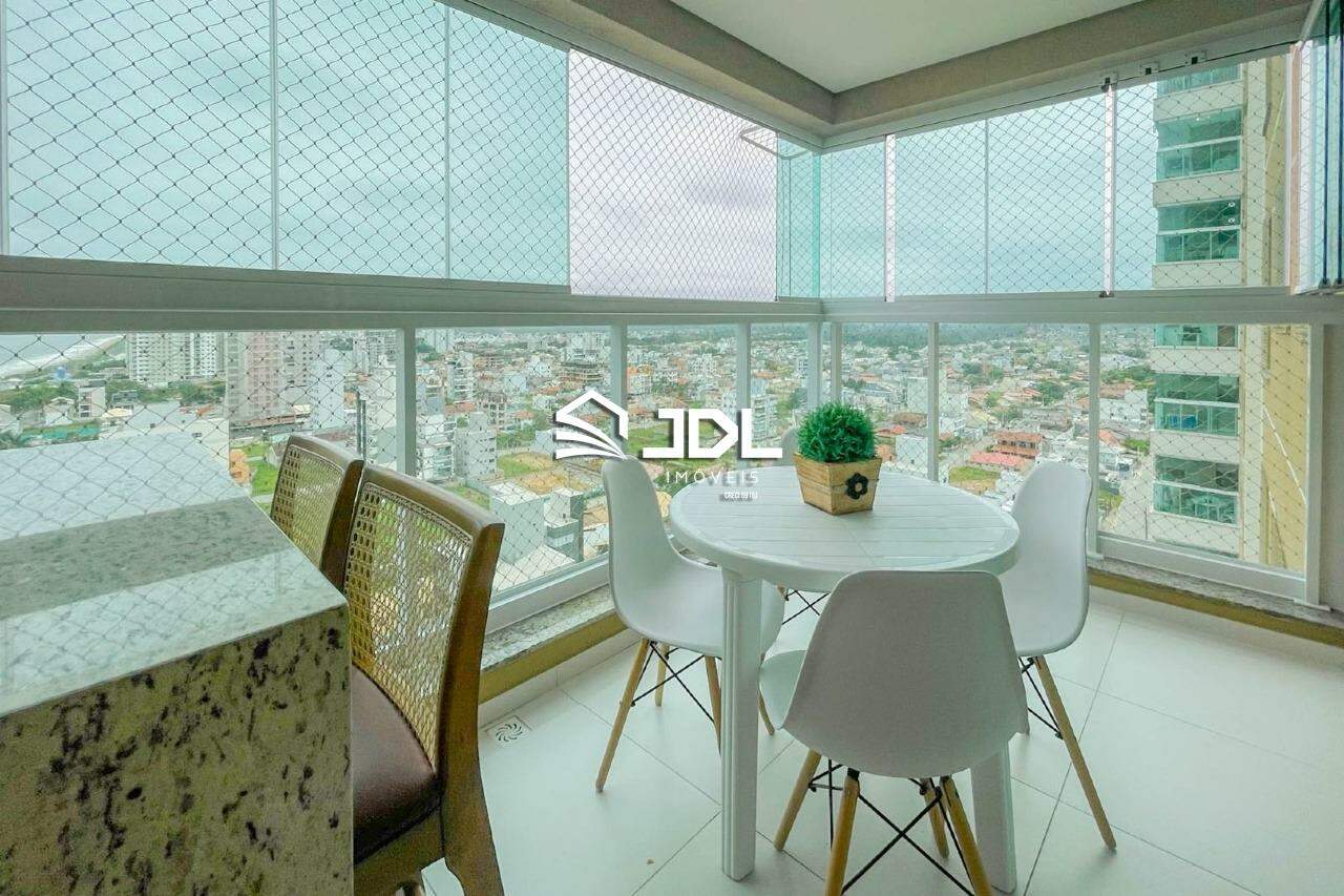 Apartamento à venda no bairro Itacolomi: 