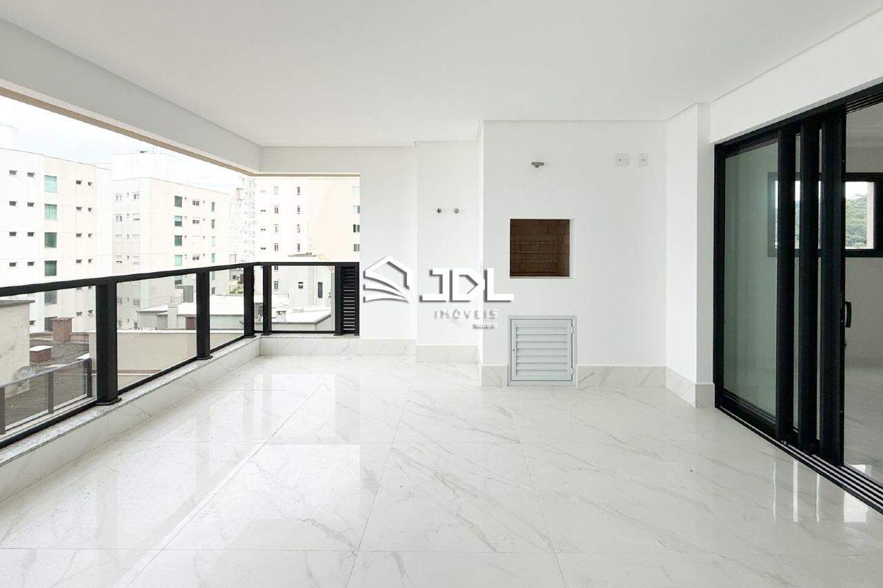 Apartamento à venda no bairro Centro: 