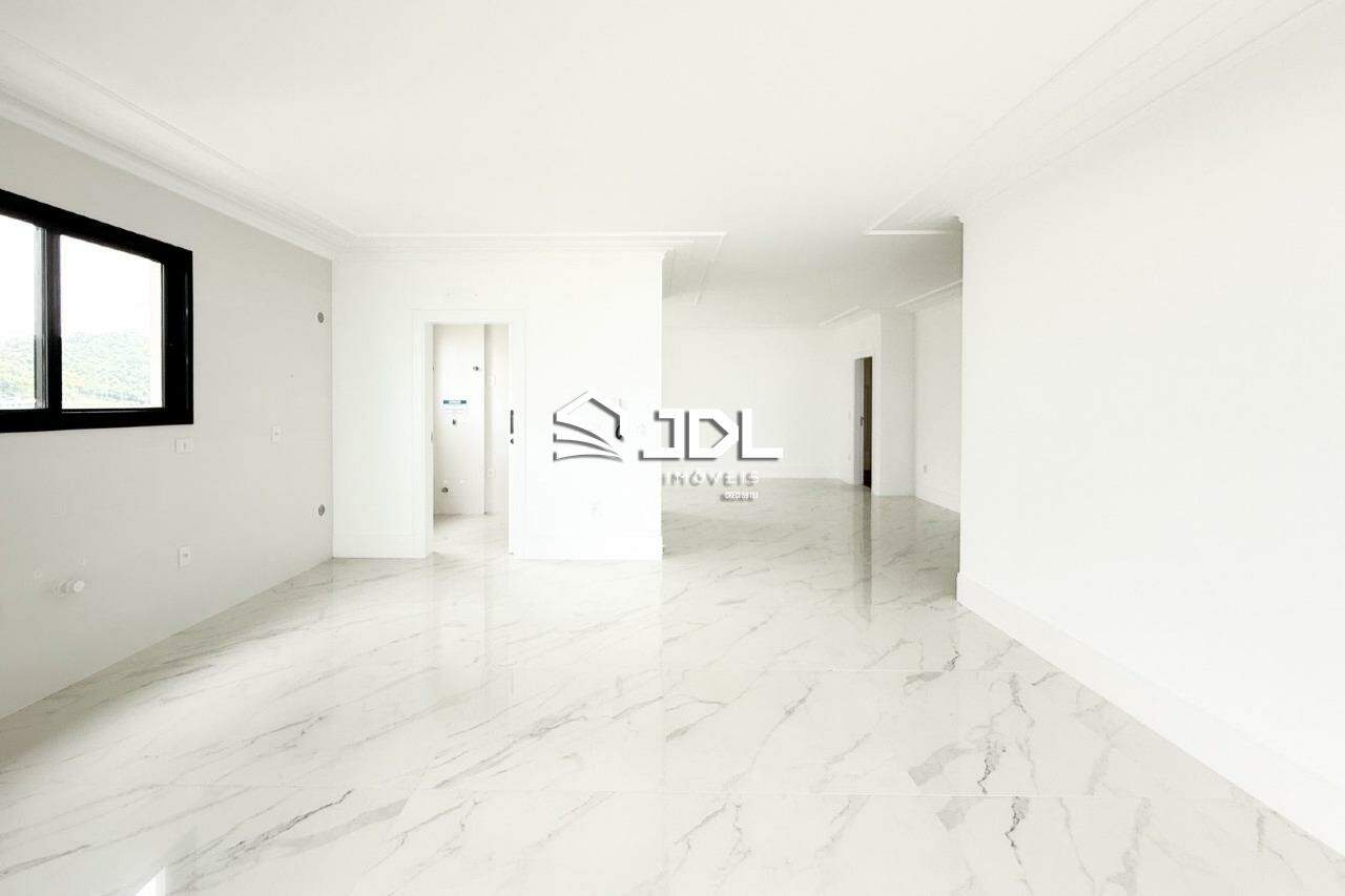 Apartamento à venda no bairro Centro: 